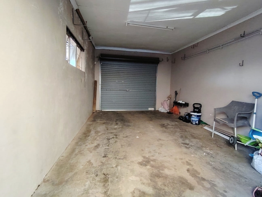 3 Bedroom Property for Sale in Langenhovenpark Free State